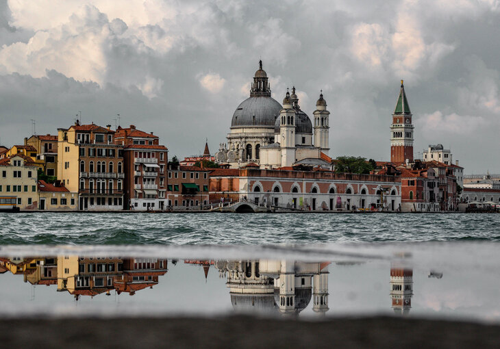 Venedig (c) Unsplash by Ludovico Lovisetto